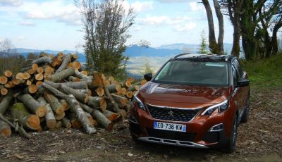 Nuova Peugeot 3008 prova su strada, prezzi e allestimenti
