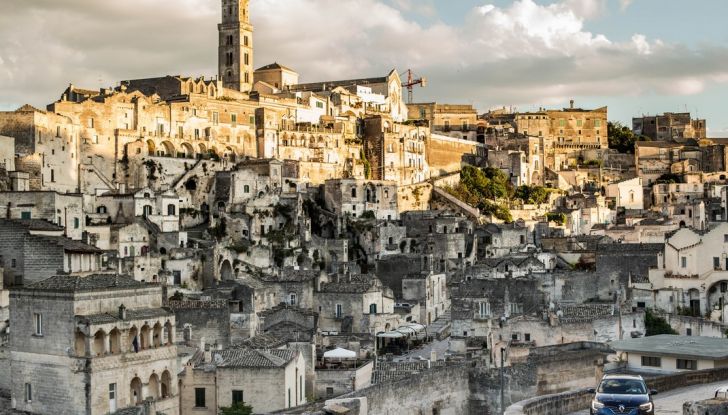 Nuova Renault Megane Sporter prova su strada, prezzi e motorizzazioni - Foto 22 di 56