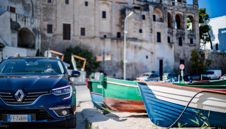 Nuova Renault Megane Sporter prova su strada, prezzi e motorizzazioni - Foto 30 di 56