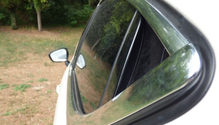 Prova su strada DS 4 Crossback BlueHDI 120: impressioni, allestimenti e prezzi - Foto 20 di 32