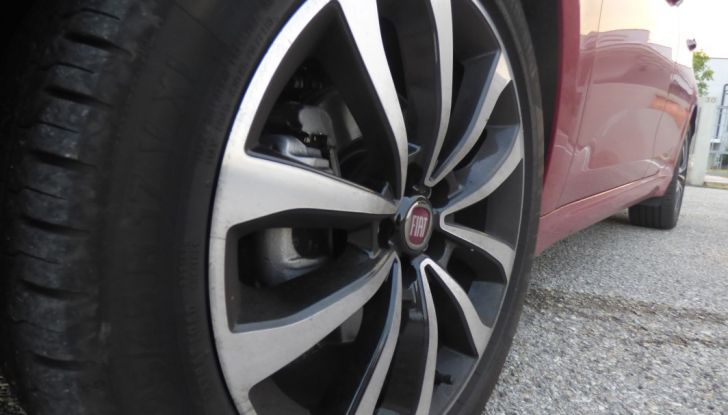 Fiat Tipo 5 porte, la prova su strada del Multijet 1.6 da 120CV: non vorrei ma posso - Foto 14 di 38