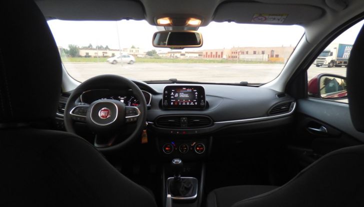 Fiat Tipo 5 porte, la prova su strada del Multijet 1.6 da 120CV: non vorrei ma posso - Foto 36 di 38