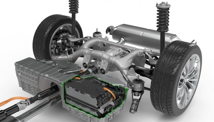 Nuova BMW Serie 5 2017, prime immagini ufficiali e informazioni - Foto 24 di 25