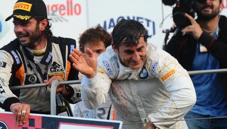 Alex Zanardi vince al Mugello nel Campionato Italiano GT con BMW - Foto 7 di 10