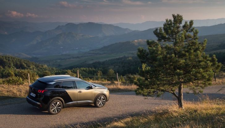 Il nuovo Peugeot 3008 vince il premio “Vettura del Mondial 2016” - Foto 4 di 12