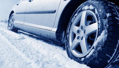 Proteggere l'auto dal freddo invernale: consigli utili