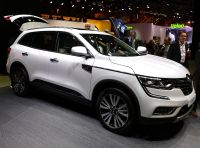 Renault Koleos​ svelata a Parigi la nuova crossover che potrebbe diventare ibrida