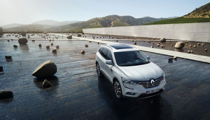 Renault Koleos​ svelata a Parigi la nuova crossover che potrebbe diventare ibrida - Foto 9 di 12