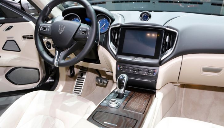 Nuova Maserati Ghibli 2017 al Salone di Parigi - Foto 7 di 15