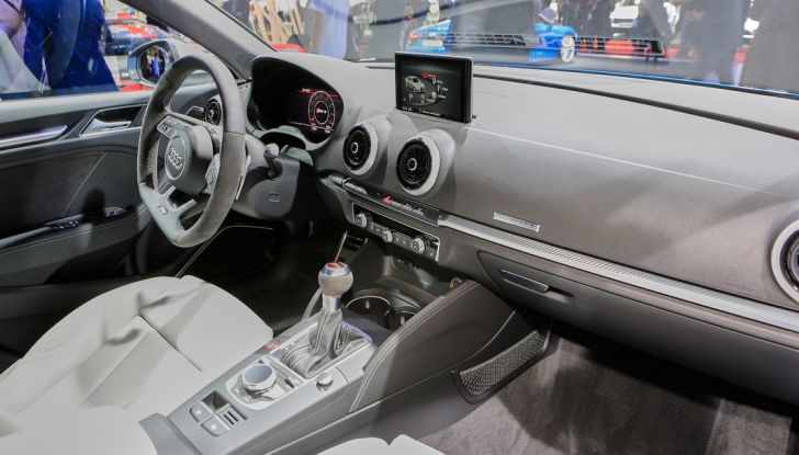audi rs3 sedan interno