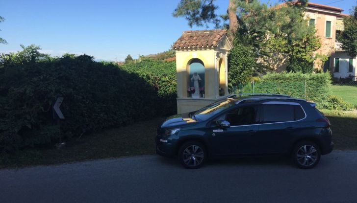 Peugeot 2008 1.6 Hdi 120 CV: prova su strada, allestimenti e motorizzazioni - Foto 9 di 15