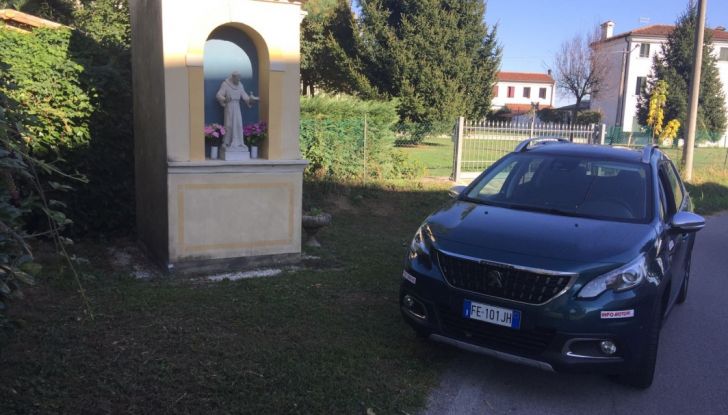 Peugeot 2008 1.6 Hdi 120 CV: prova su strada, allestimenti e motorizzazioni - Foto 10 di 15