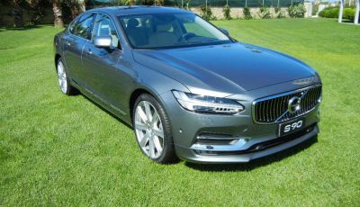 Nuova Volvo S90 prova su strada, motori, prestazioni e prezzi