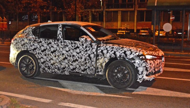 Nuovo SUV di Alfa Romeo, le foto: si chiamerà Stelvio? - Foto 4 di 7