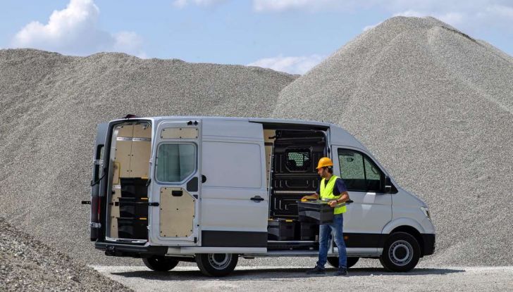 Volkswagen Crafter prova su strada del veicolo commerciale di nuova generazione - Foto 11 di 34