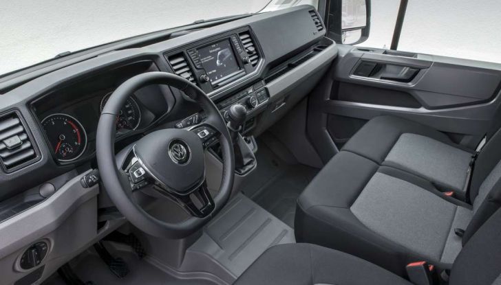 Volkswagen Crafter prova su strada del veicolo commerciale di nuova generazione - Foto 21 di 34