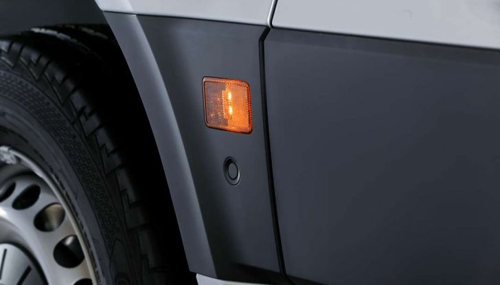 Volkswagen Crafter prova su strada del veicolo commerciale di nuova generazione - Foto 26 di 34