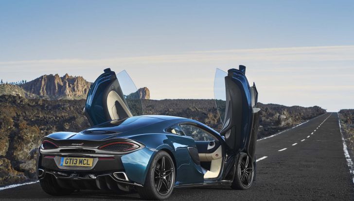 McLaren 570GT prova su strada e prestazioni - Foto 4 di 20