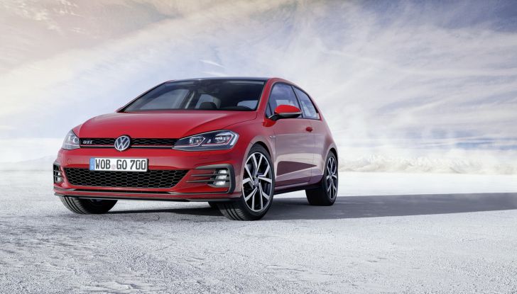 Volkswagen Golf VII restyling, prime foto e informazioni ufficiali - Foto 15 di 25