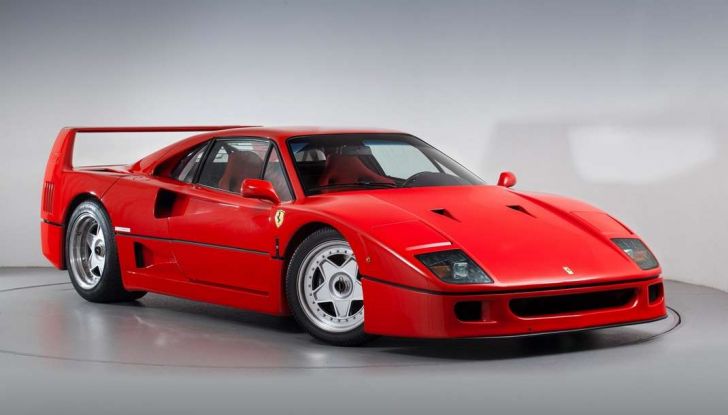 5 tra le piu belle ferrari di sempre scatenate in pista da jay leno 10