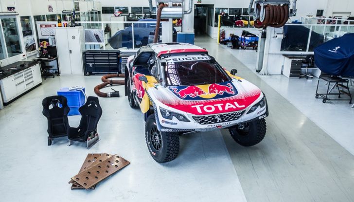 Peugeot 3008 DKR 2017: in cerca della doppietta alla Dakar 2017 - Foto 3 di 4