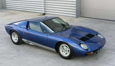 Lamborghini Miura della rockstar Rod Stewart venduta all’asta a 1,1 milioni di euro