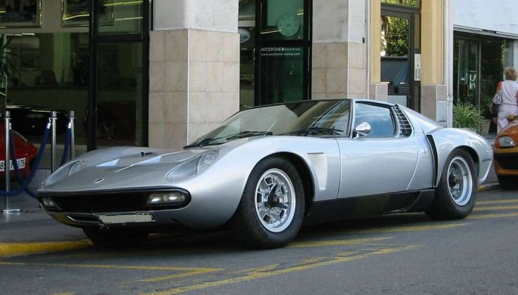 Lamborghini Miura della rockstar Rod Stewart venduta all’asta a 1,1 milioni di euro - Foto 5 di 9