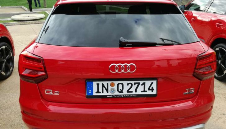 audi q2 prova su strada posteriore