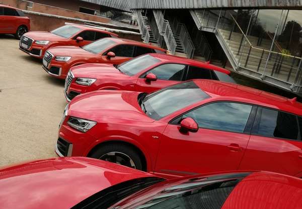 audi q2 prova su strada suv