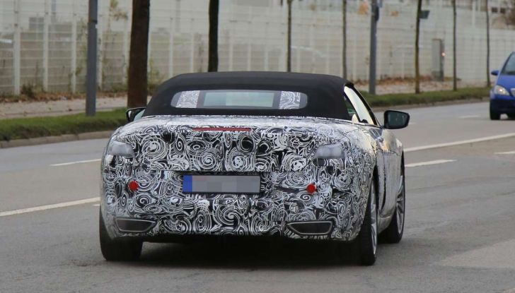 bmw serie 8 cabrio prime foto spia dei test su strada 10