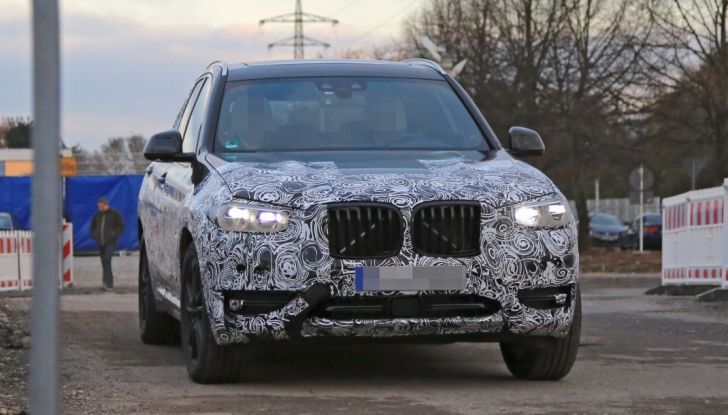 Nuova BMW X3 2017: le prime foto spia in Germania - Foto 2 di 26
