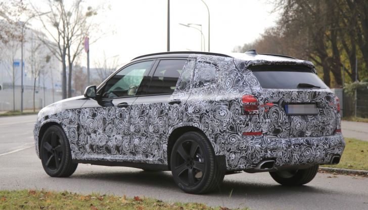 Nuova BMW X3 2017: le prime foto spia in Germania - Foto 15 di 26