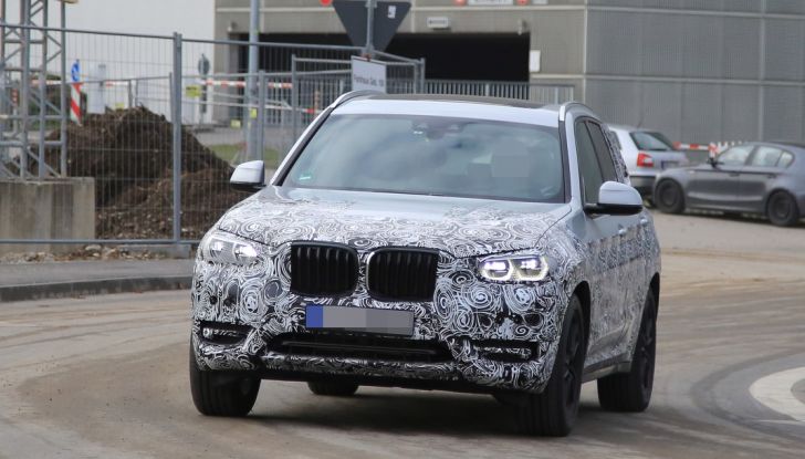 Nuova BMW X3 2017: le prime foto spia in Germania - Foto 19 di 26