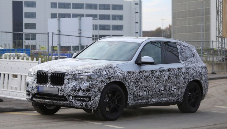 Nuova BMW X3 2017: le prime foto spia in Germania - Foto 21 di 26