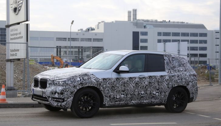 Nuova BMW X3 2017: le prime foto spia in Germania - Foto 22 di 26