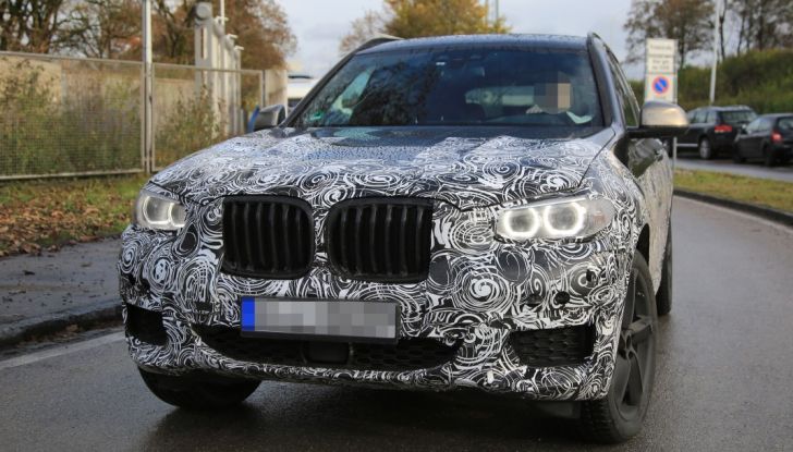 Nuova BMW X3 2017: le prime foto spia in Germania - Foto 5 di 26