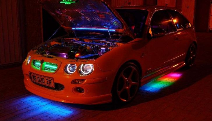 Dai gruppi ottici alle spie: tutte le luci presenti in un’auto - Foto 7 di 8