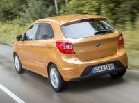 Ford KA+, la nuova compatta dell’Ovale Blu è approvata dagli amici a 4 zampe