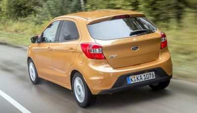 Ford KA+, la nuova compatta dell’Ovale Blu è approvata dagli amici a 4 zampe