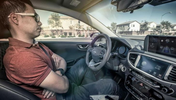 Ioniq Hyundai, self driving car.