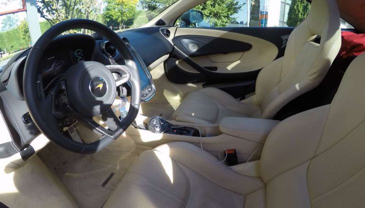 McLaren 570GT prova su strada e prestazioni - Foto 19 di 20