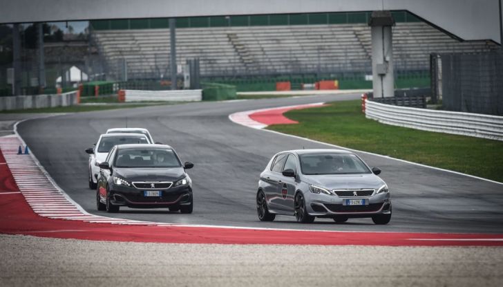 Le GTi secondo Peugeot Sport: test drive a Misano - Foto 11 di 19