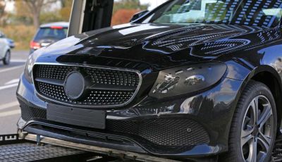 Nuova Mercedes Classe E Coupé, foto spia della versione quasi definitiva
