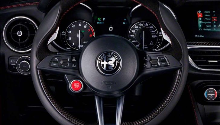 Alfa Romeo Stelvio, il motore 2.2 Diesel 180 CV amplia la gamma - Foto 14 di 25