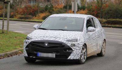 Opel Corsa 5 porte, prime foto spia dei test su strada