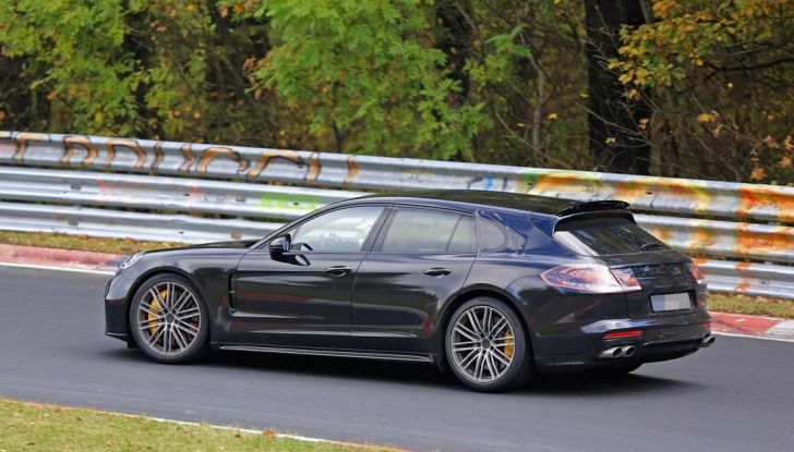 Porsche Panamera Shooting Brake, le foto spia della versione quasi definitiva - Foto 10 di 13
