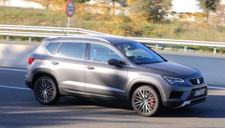 Seat Ateca Cupra, foto spia del SUV sportivo da 290 cavalli - Foto 4 di 10