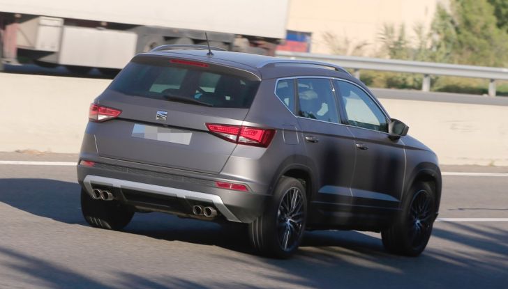 Seat Ateca Cupra, foto spia del SUV sportivo da 290 cavalli - Foto 10 di 10