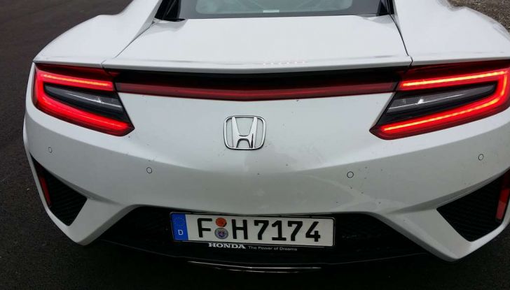 Nuova Honda NSX 2017, posteriore.
