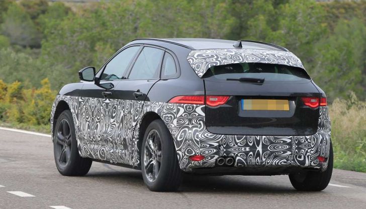 Jaguar I-PACE, prime foto spia del SUV elettrico - Foto 9 di 9